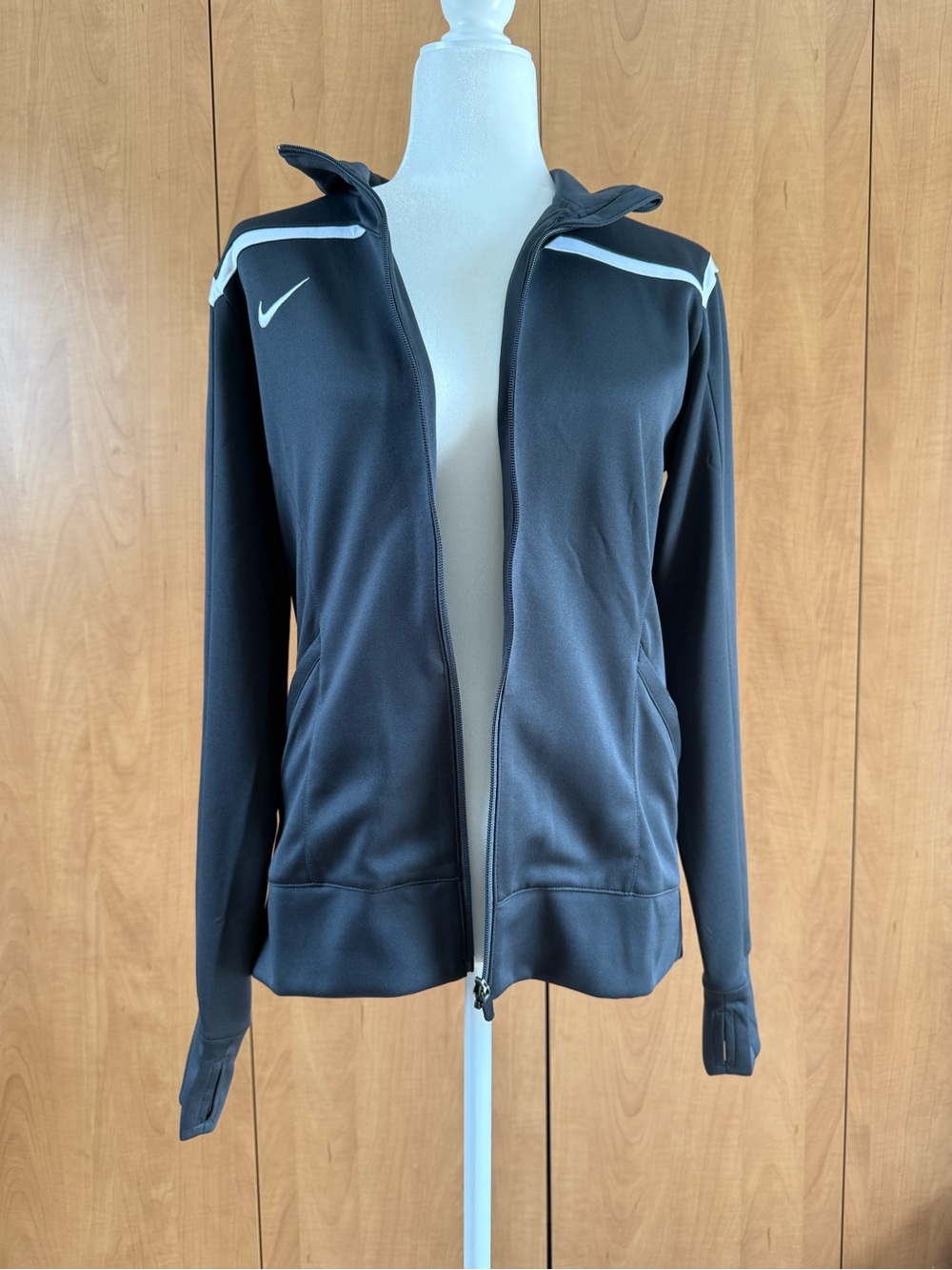 Nike Women’s Anthracite Grey Track Jacket Sz. M